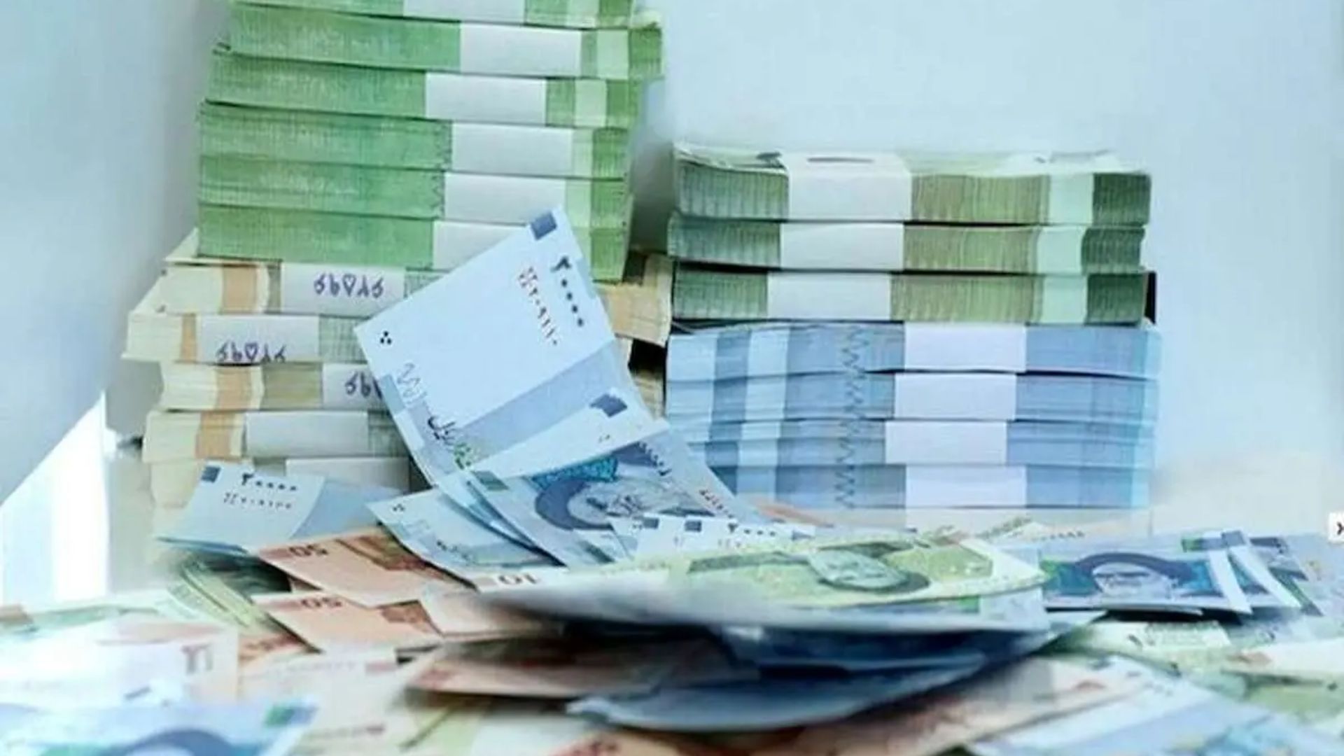 آغاز ثبتنام وام فوری ۲۰۰ میلیونی با بازپرداخت ۳ ساله برای همه | دریافت وام آنلاین در کمترین زمان ممکن