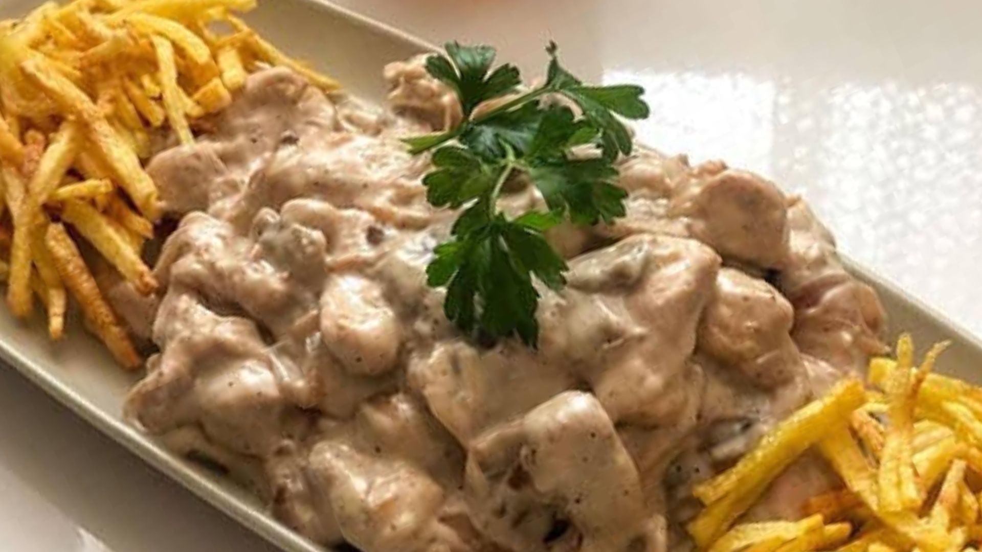 طرز تهیه بیف استراگانف