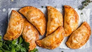 طرز تهیه پیراشکی مرغ