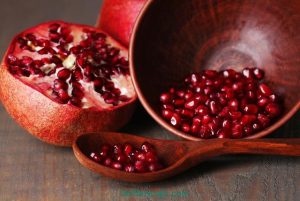 تعبیر خواب انار خوردن مرده