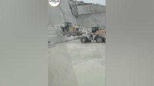 عبور تاریخی دو لودر از مسیری غیرممکن!