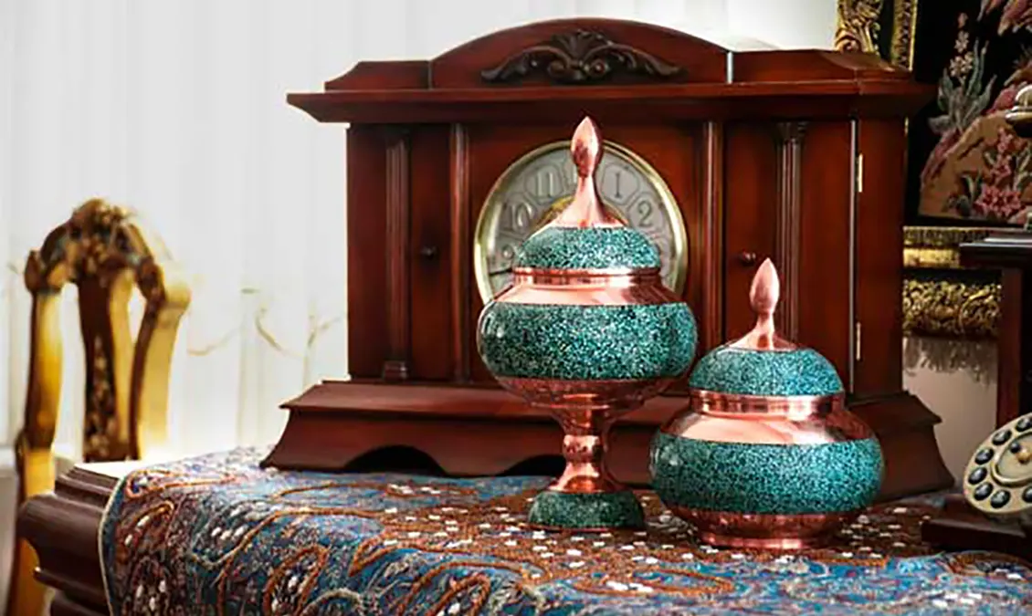 دکوراسیون سنتی؛ راهنمای چیدمان سنتی با صنایع دستی، گل و رنگ های مختلف