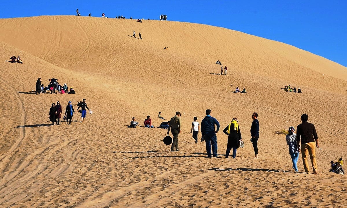 راهنمای سفر به کویر با تجهیزات مورد نیاز؛ معرفی بهترین کویرهای ایران