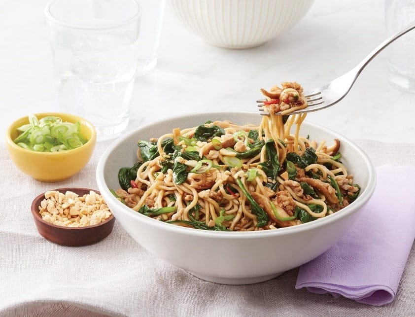 همه چیز درباره نودل غذای فوری خوشمزه و طرز تهیه انواع طعم ها