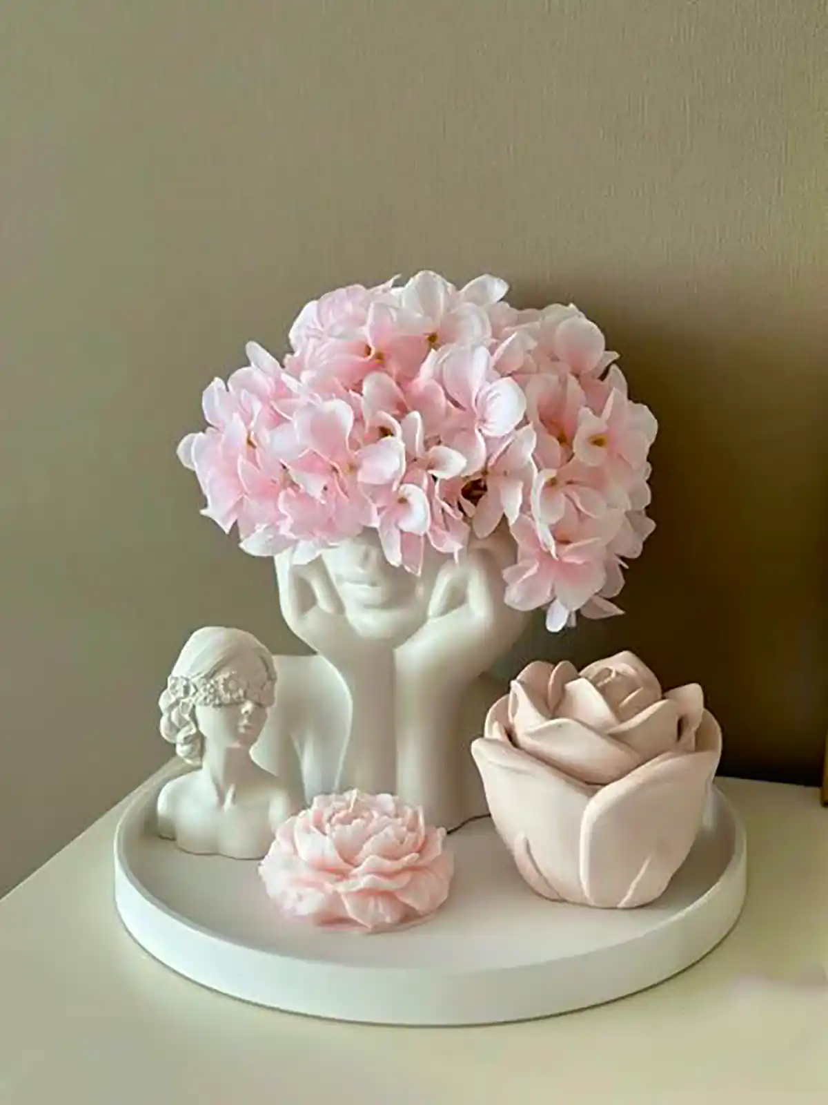 اکسسوری رو میز کنسولی شیک