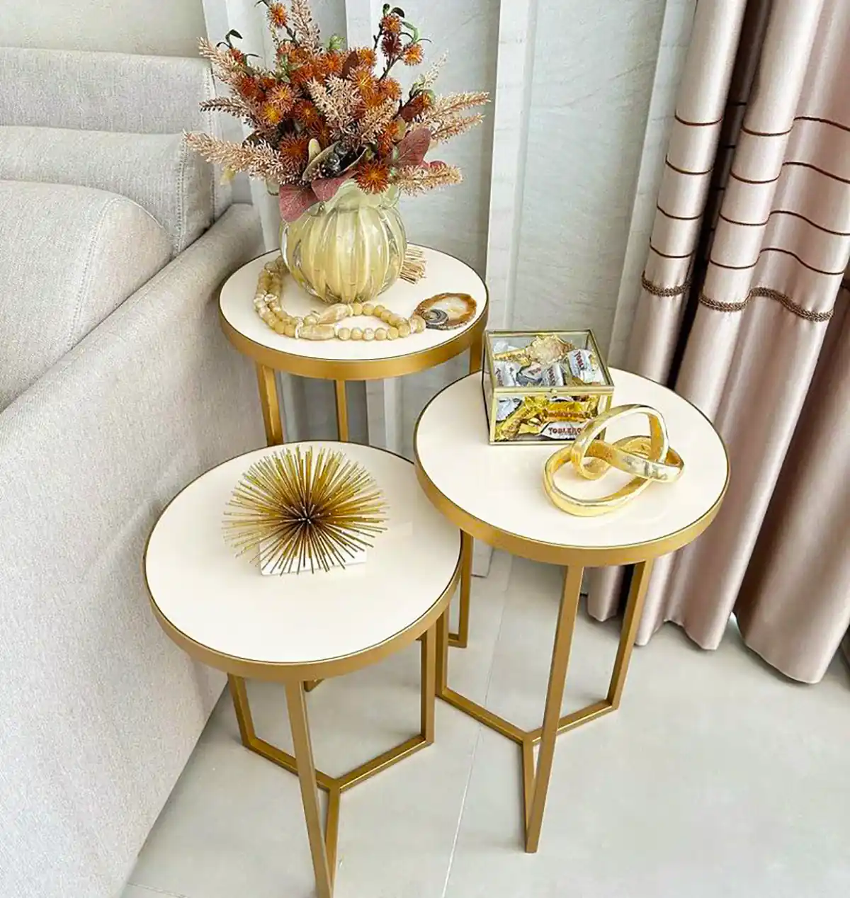 عسلی کنار مبلی فانتزی شیک