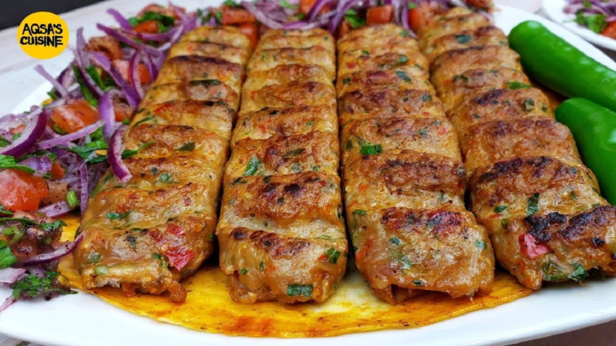 کباب کوبیده مرغ؛ یک غذای خوشمزه و پرطرفدار با دستور پختی ساده