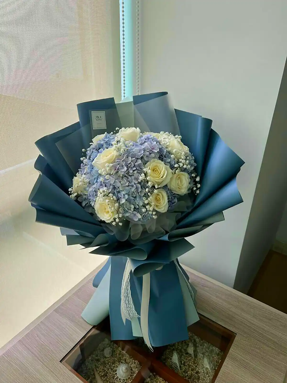 دسته گل ترند و لوکس هدیه