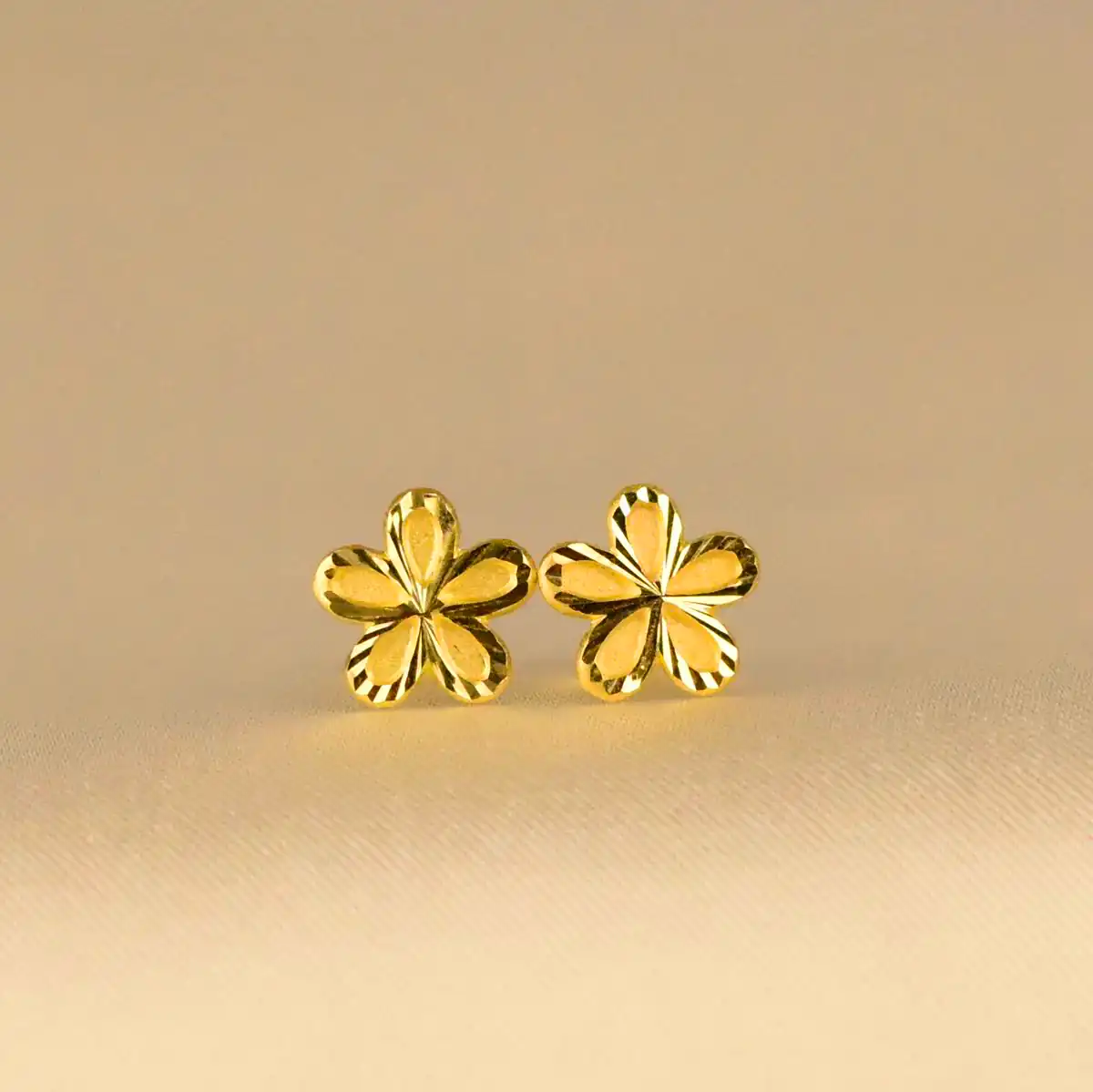 گوشواره میخی طلا جدید