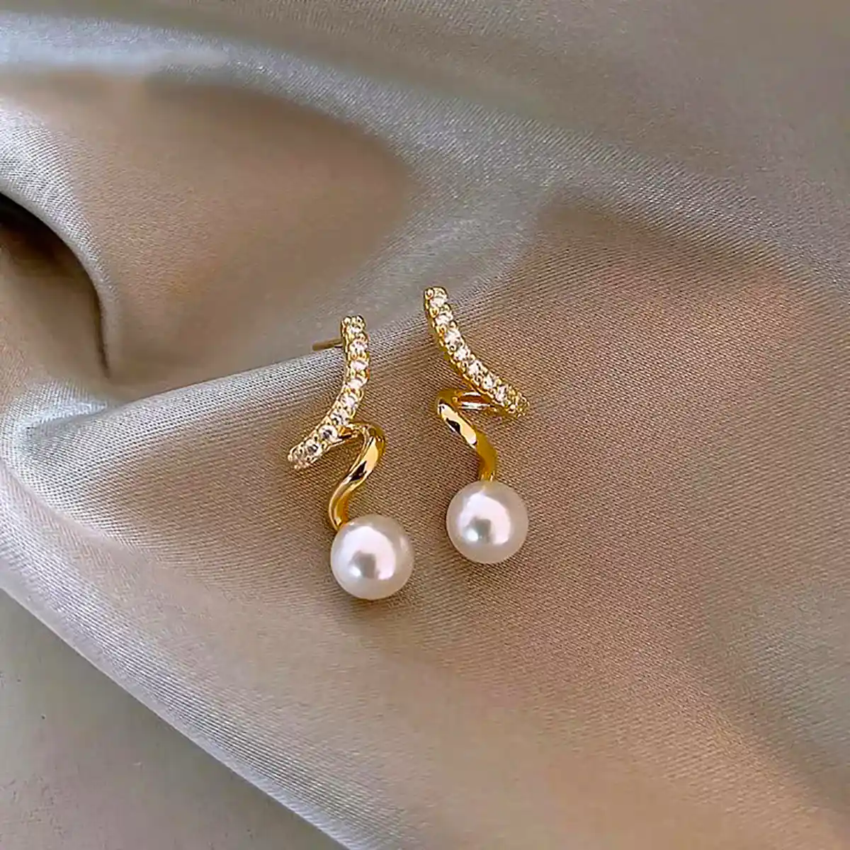 گوشواره طلا زیبا و جذاب