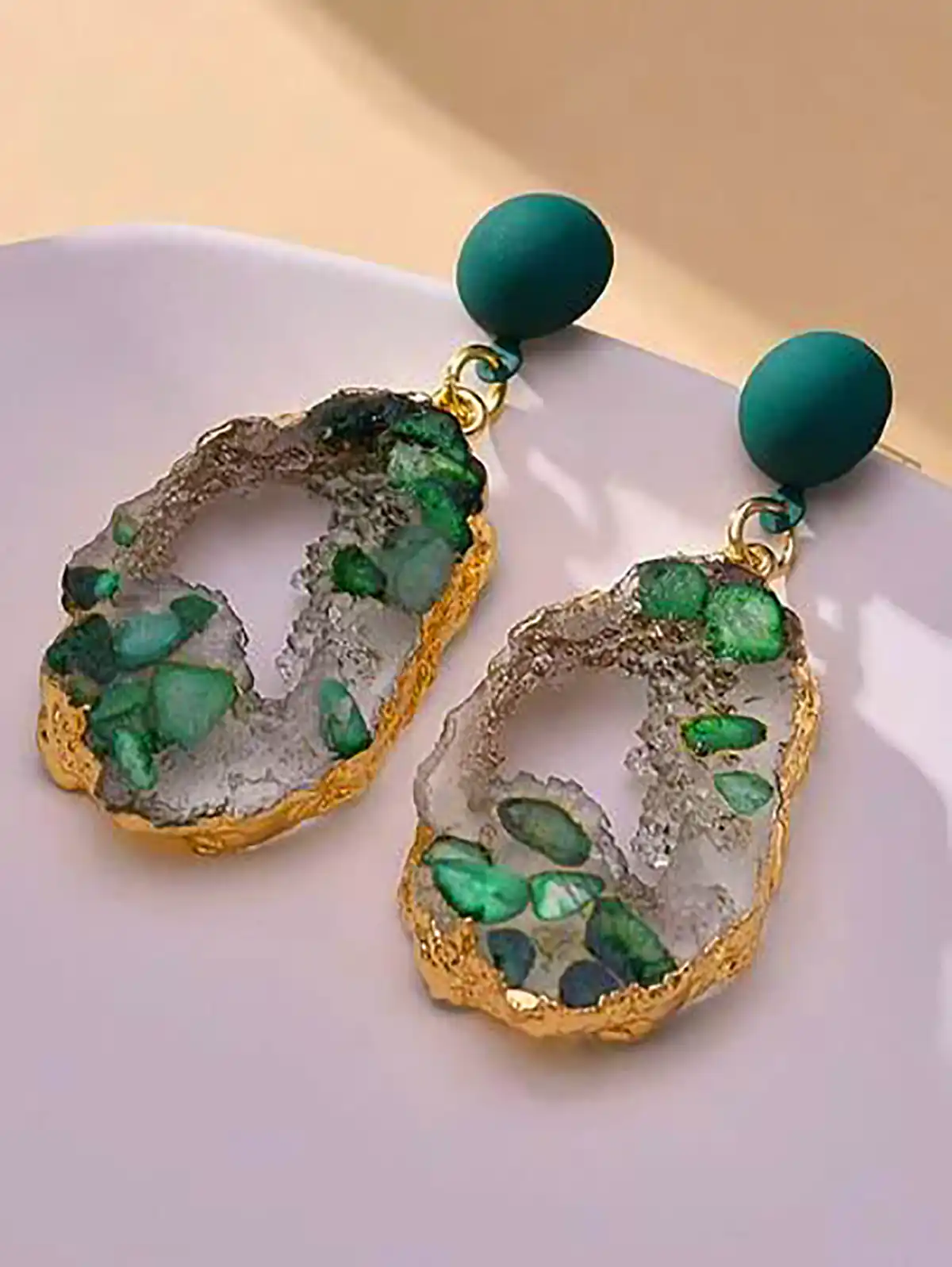 گوشواره رزین خوش ساخت