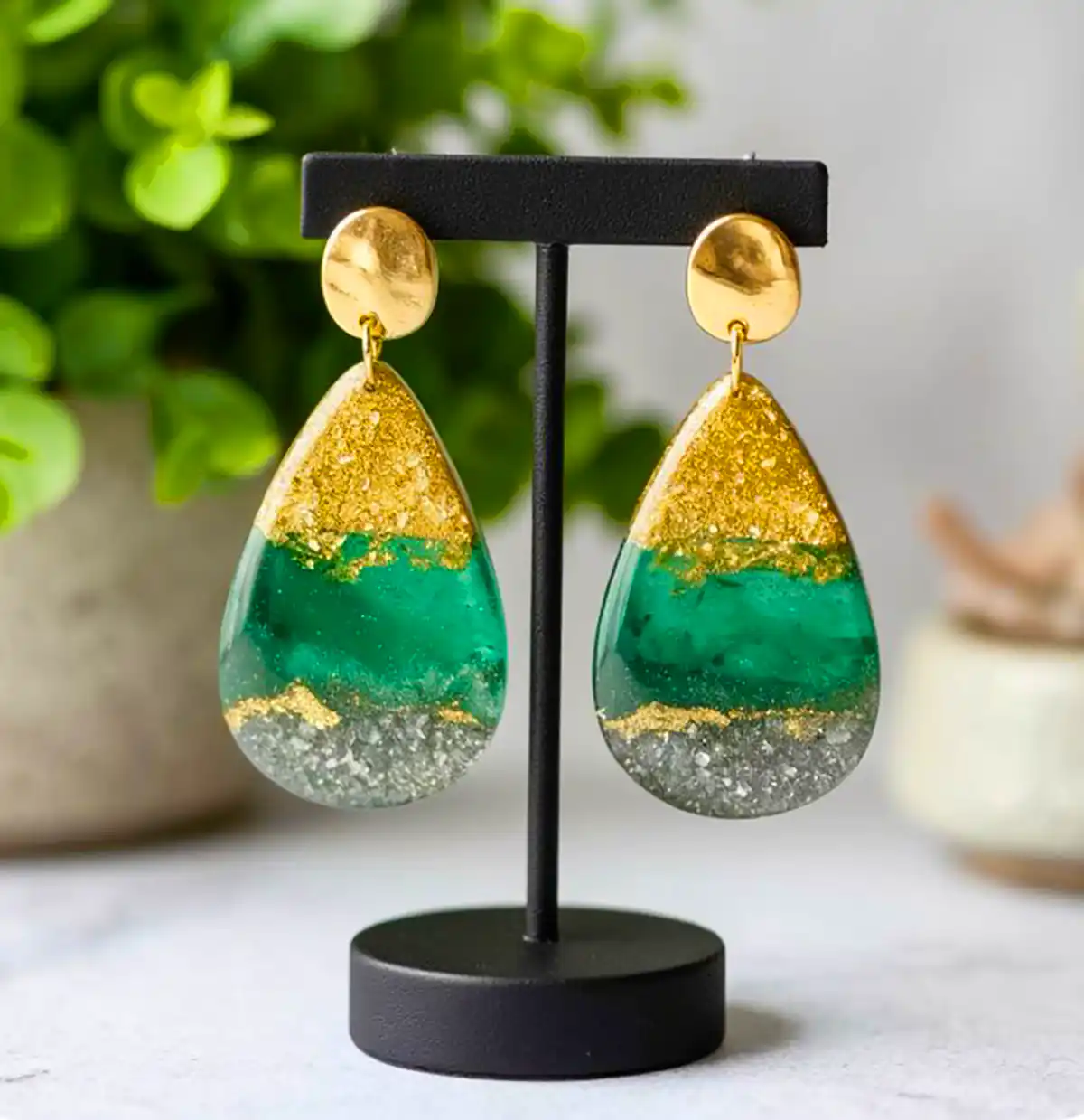 گوشواره رزین خوش ساخت