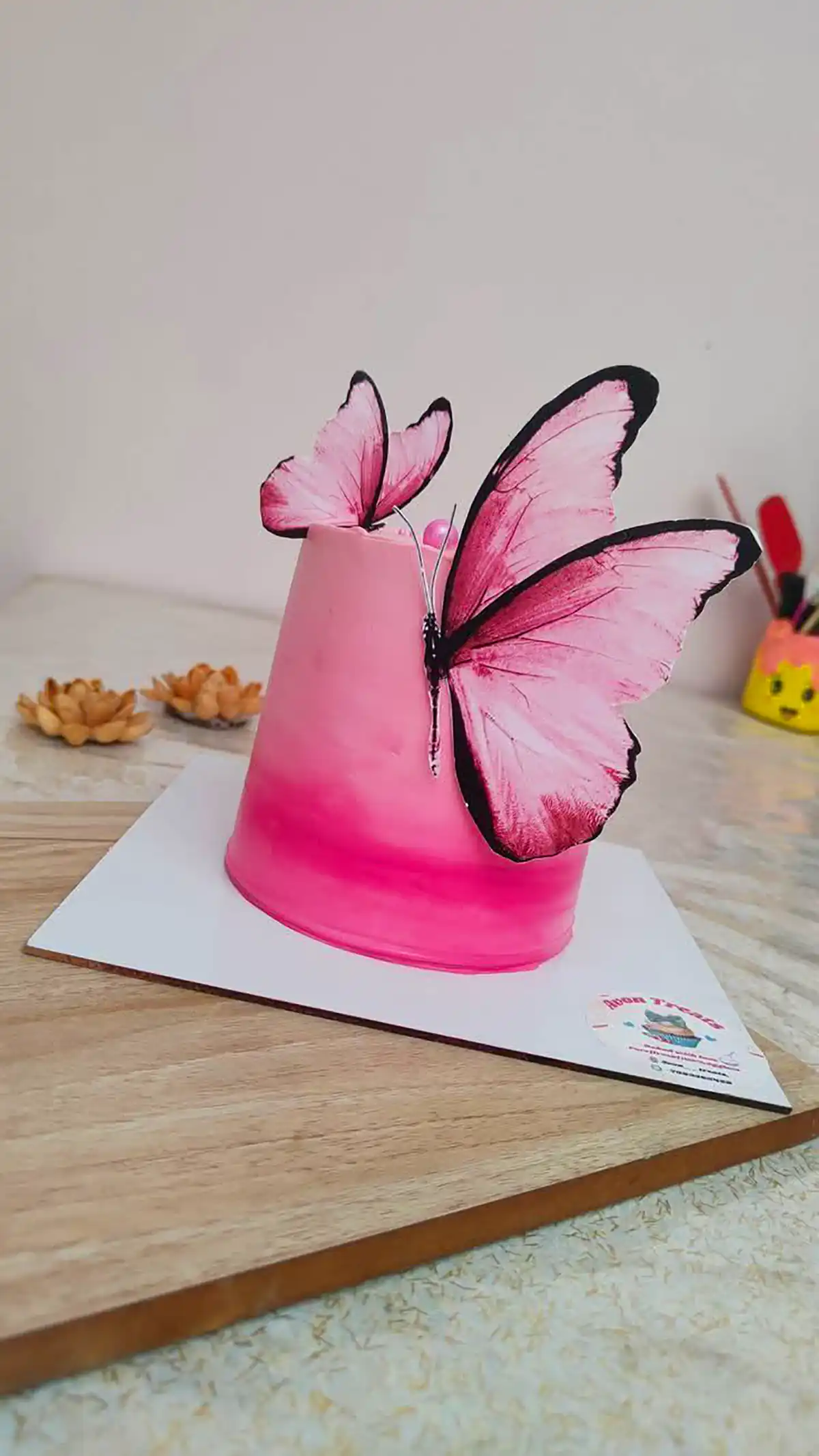 کیک با تم دخترانه زیبا