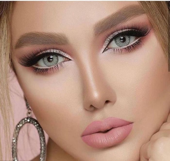 راهنمای آرایش صورت ویژه سال جدید و نکات موثر در زیبایی