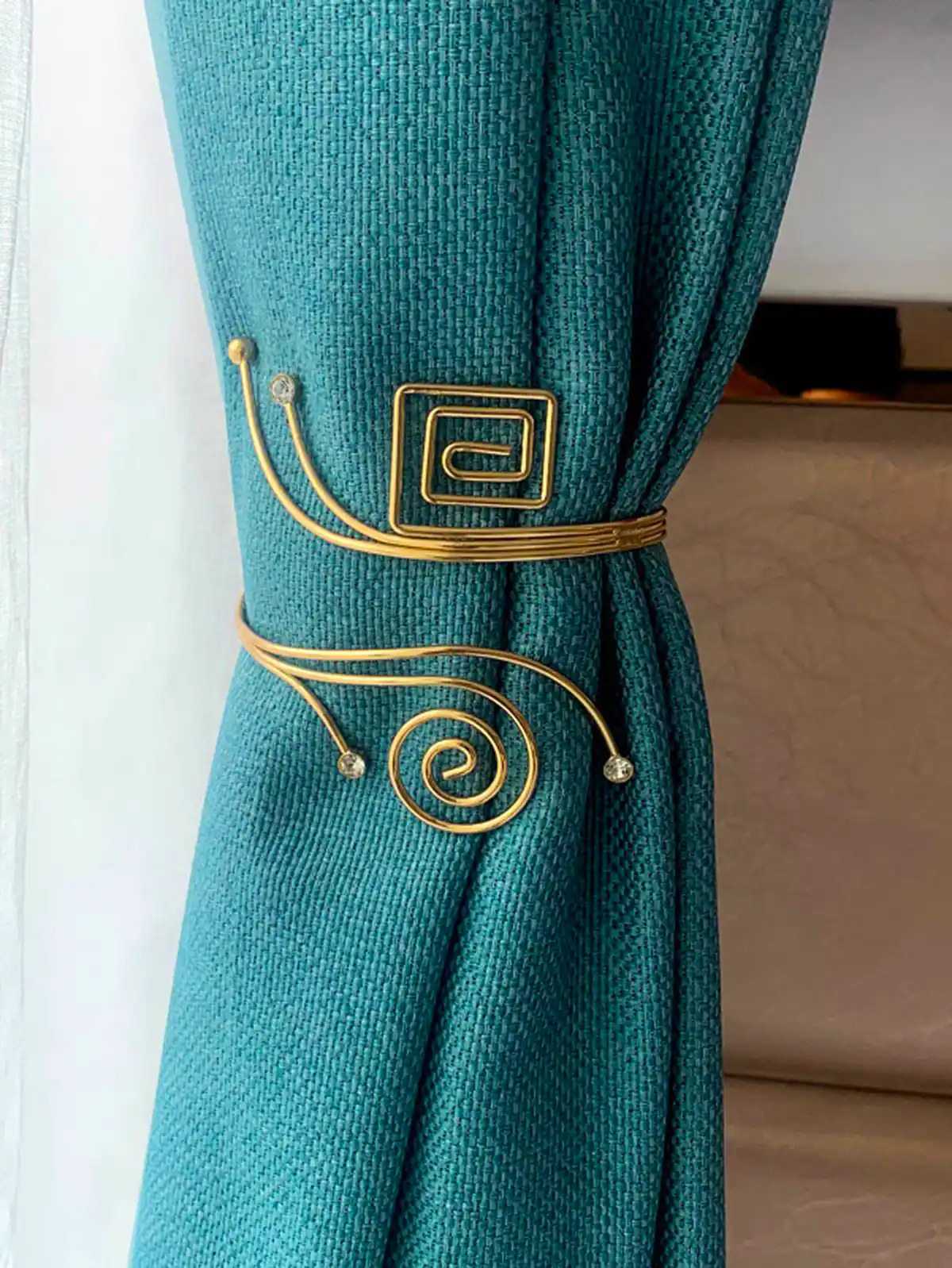 نگهدارنده پرده طلایی شیک