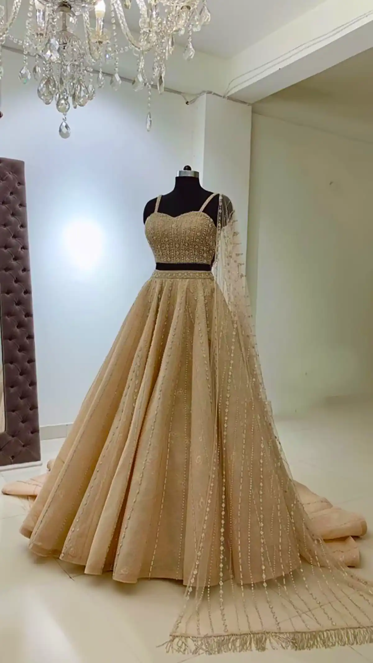 پیراهن مجلسی بلند زنانه