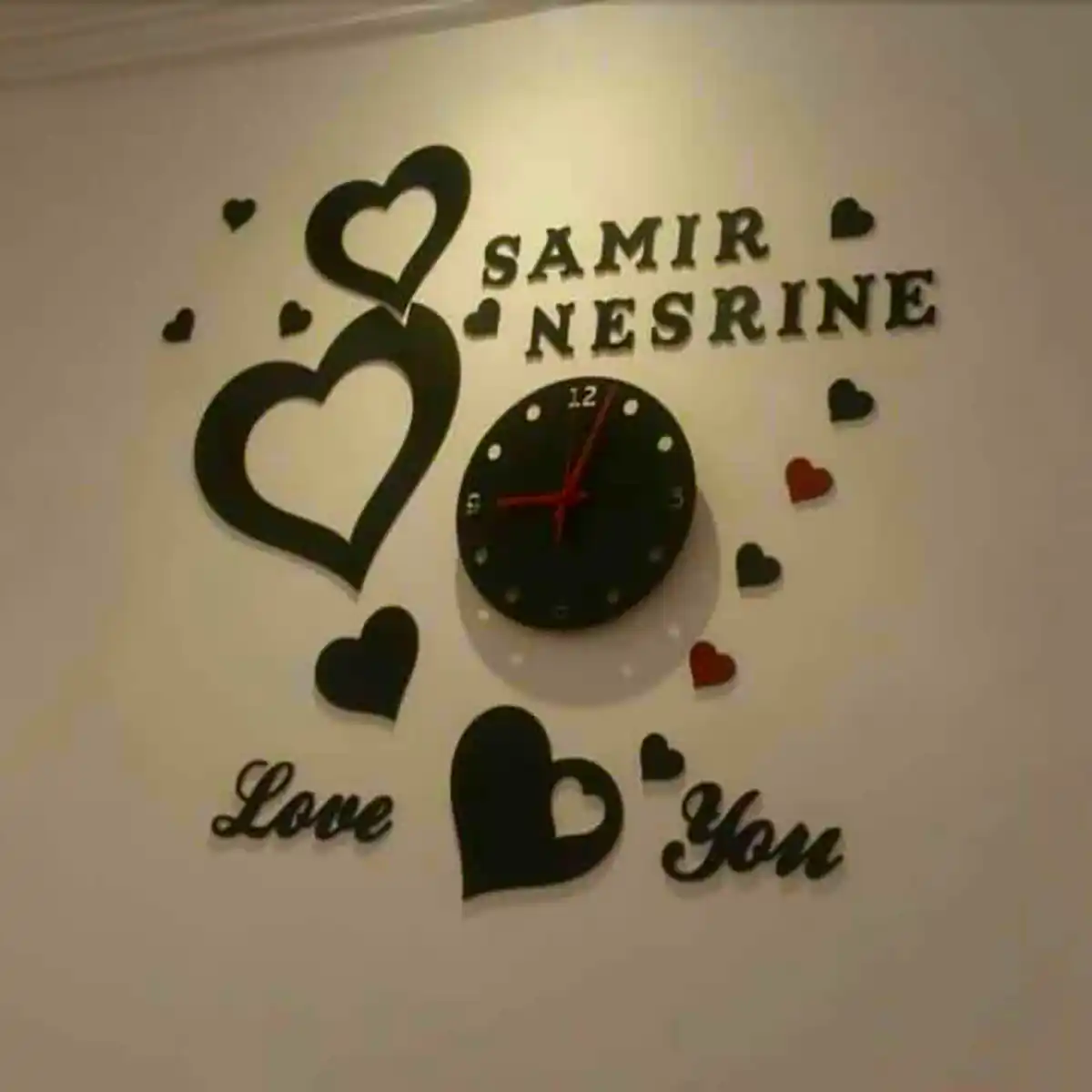 ساعت دیواری چوبی فانتزی