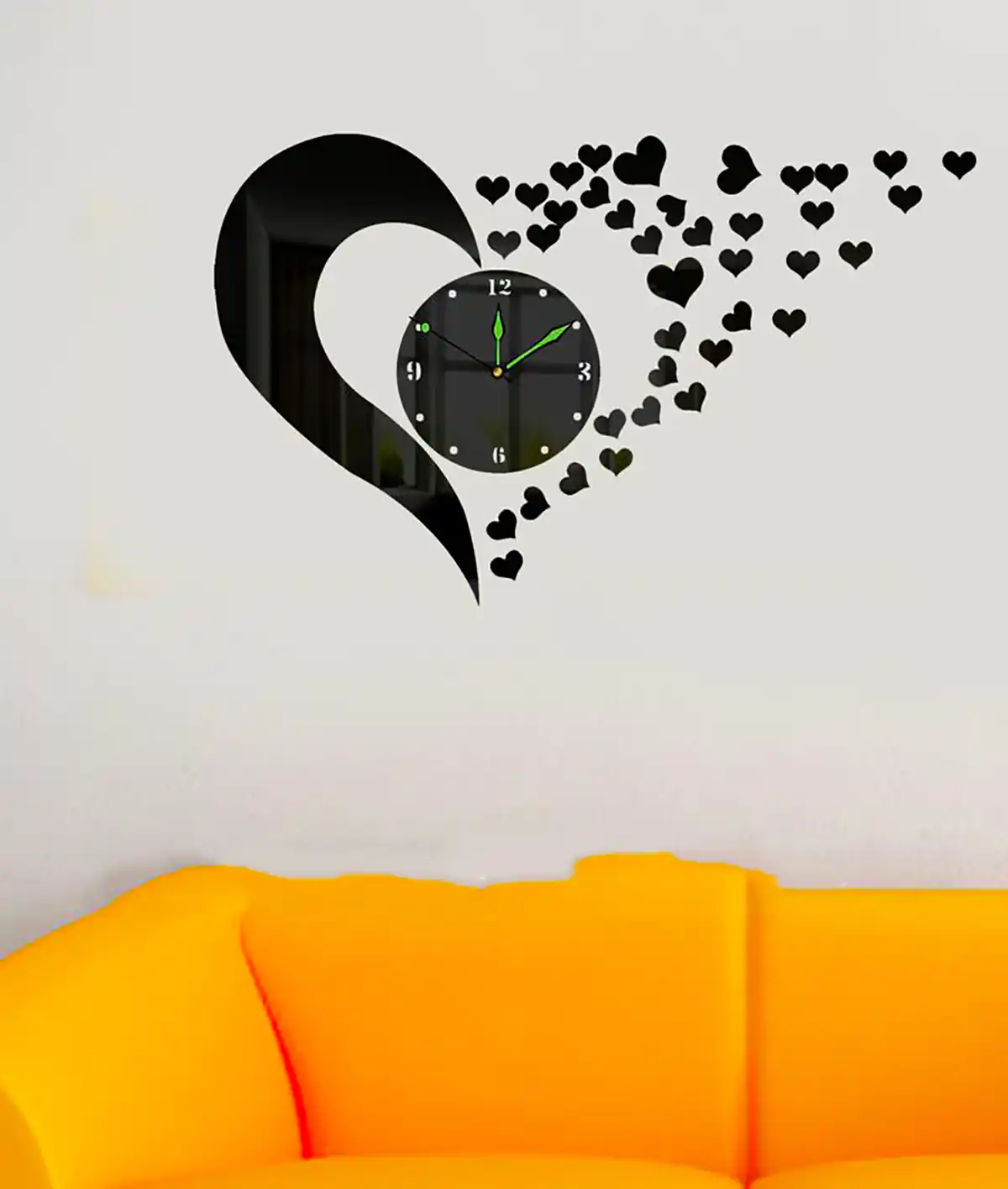ساعت دیواری چوبی فانتزی