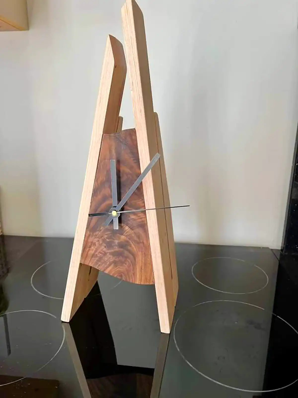 ساعت رومیزی ترند چوبی