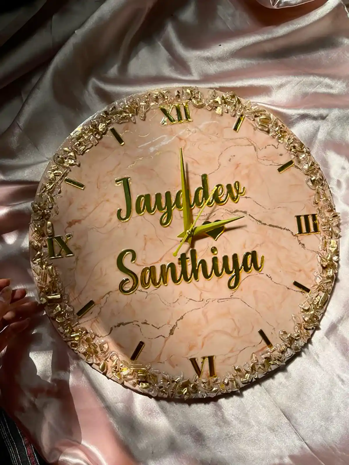 ساعت رزین دست ساز شیک
