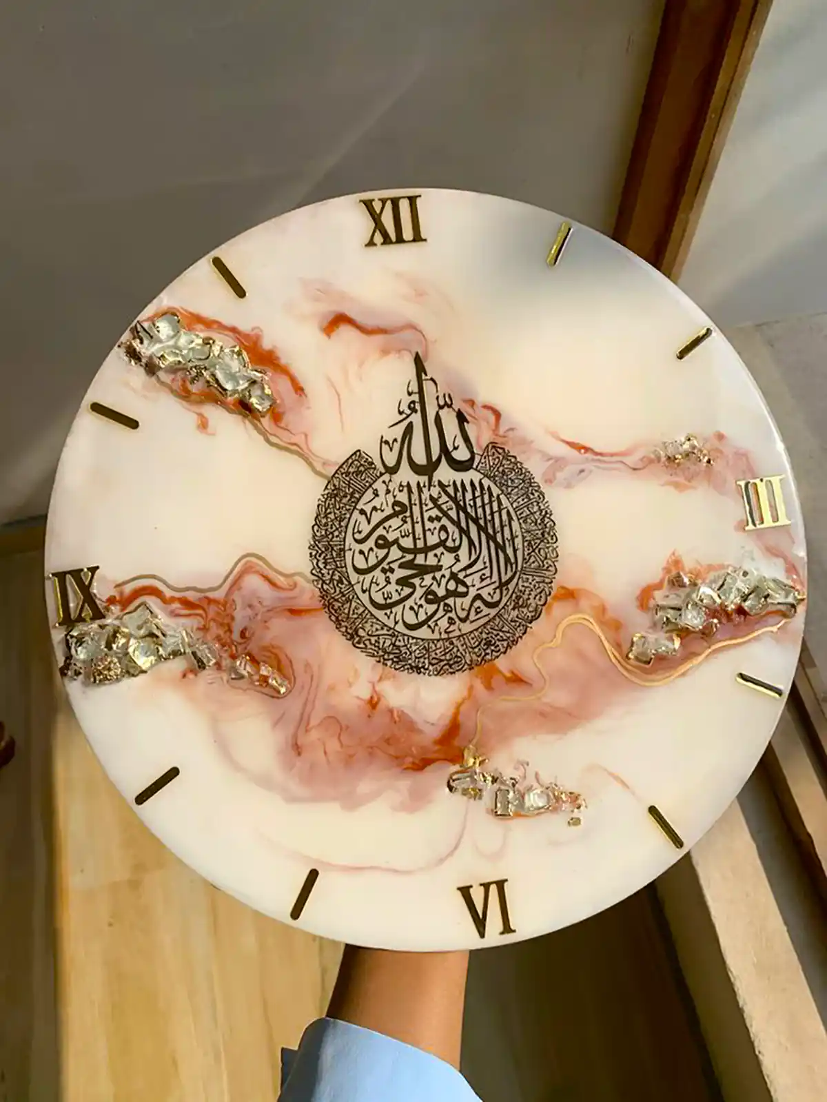ساعت رزین دست ساز شیک