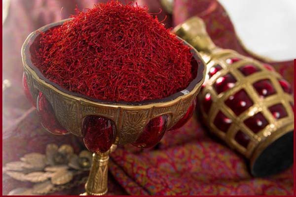 آموزش و راهنمای رنگ دهی زعفران با نکات کلیدی
