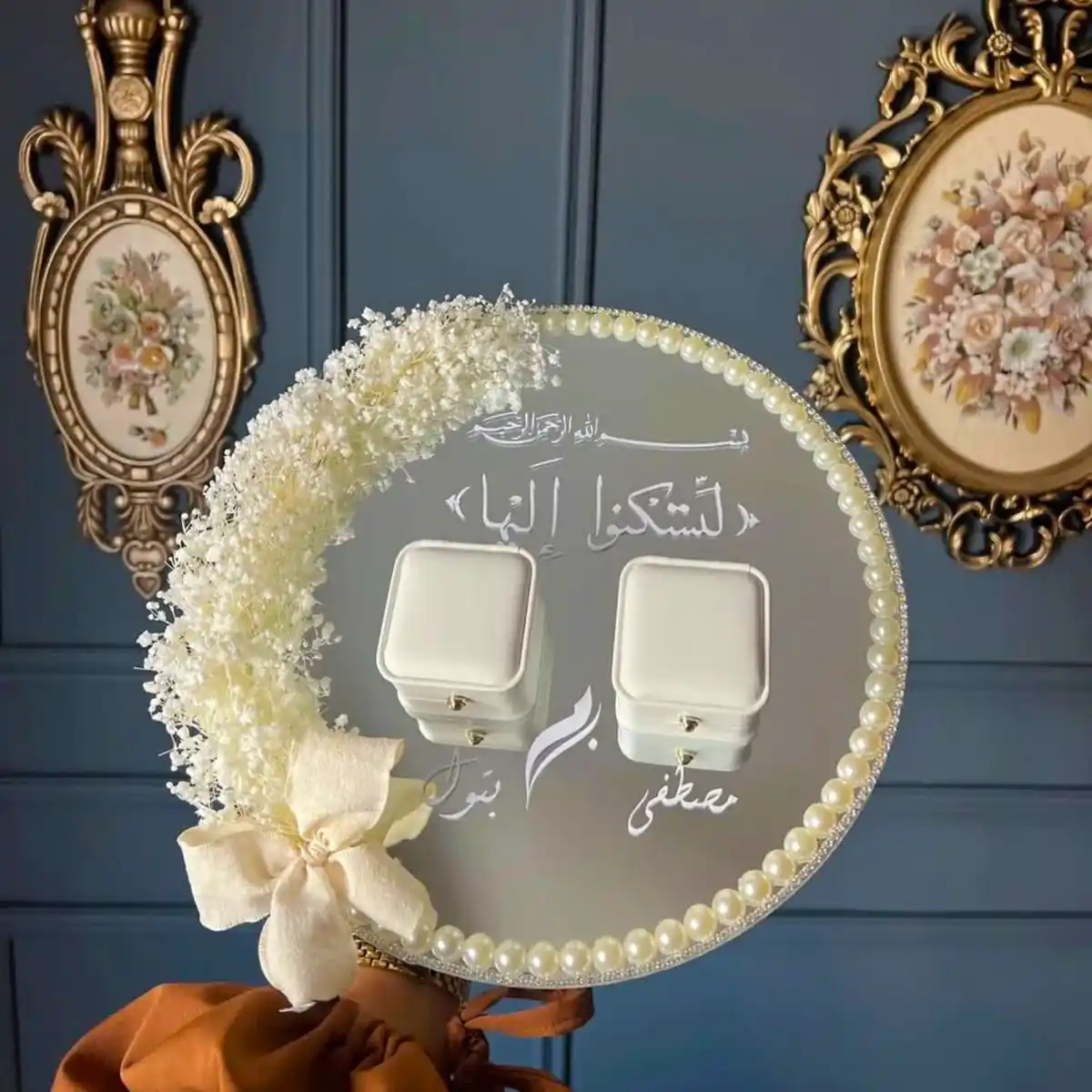استند حلقه شیک و خاص عقد