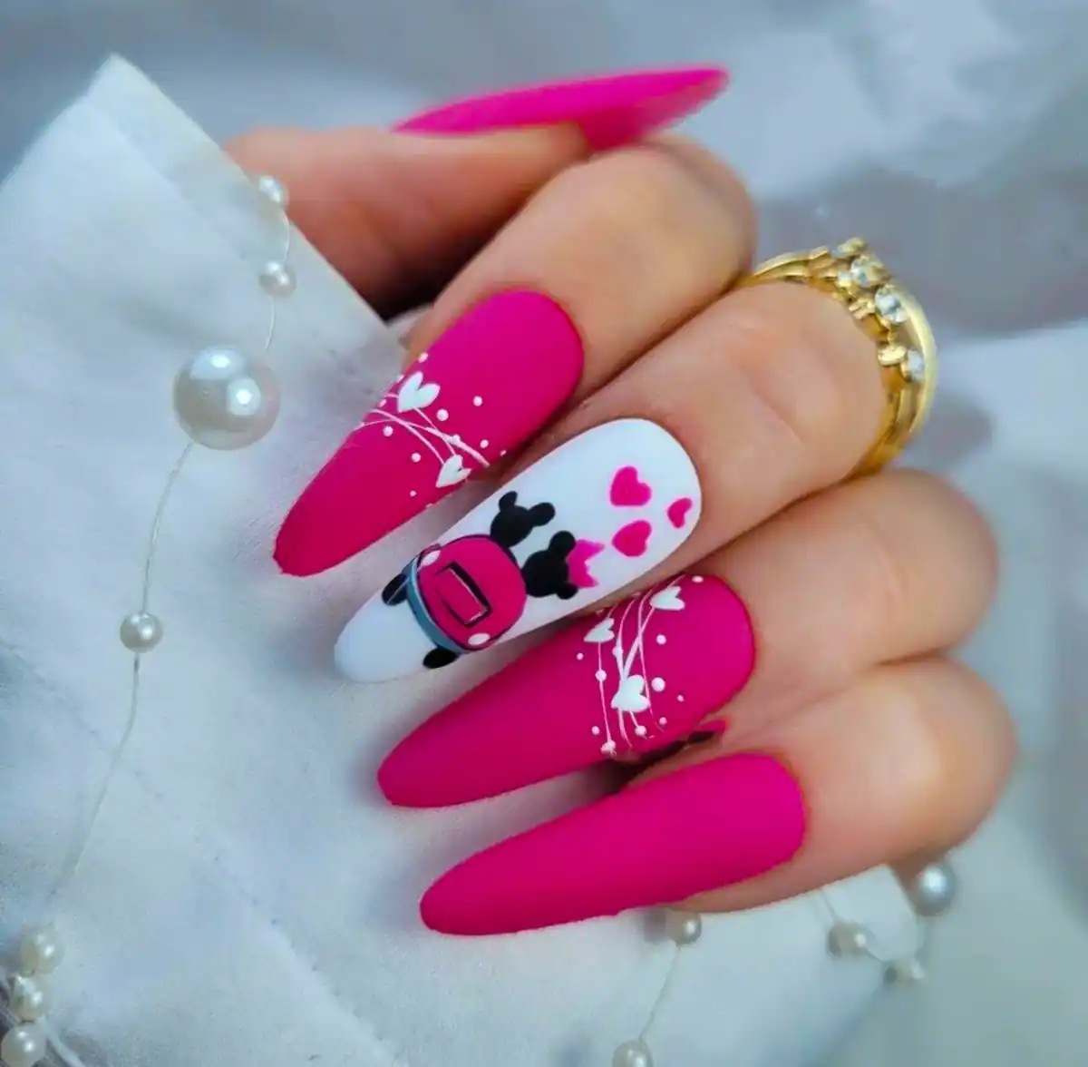 طراحی ناخن باکلاس و بینظیر