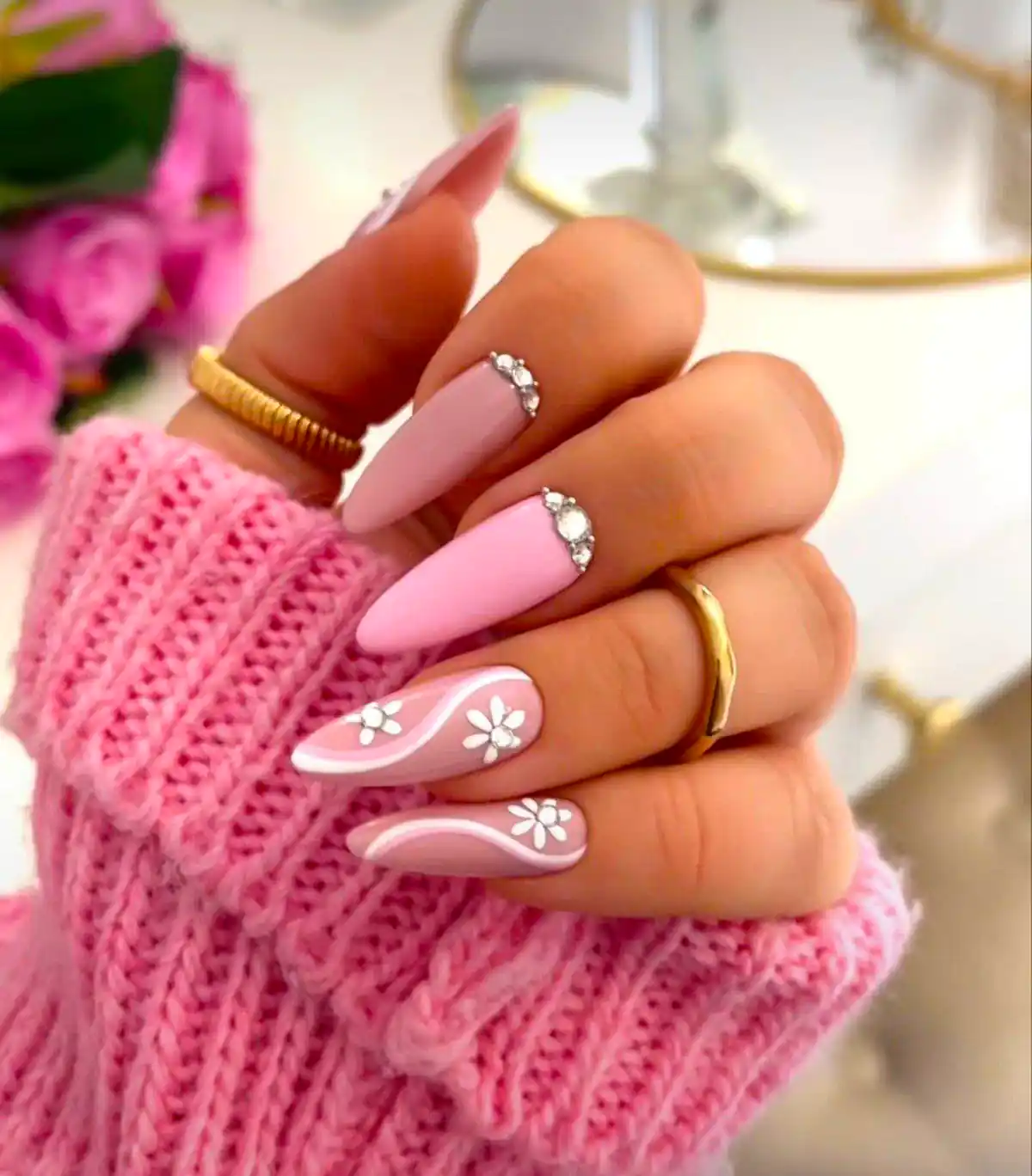 طراحی ناخن باکلاس و بینظیر