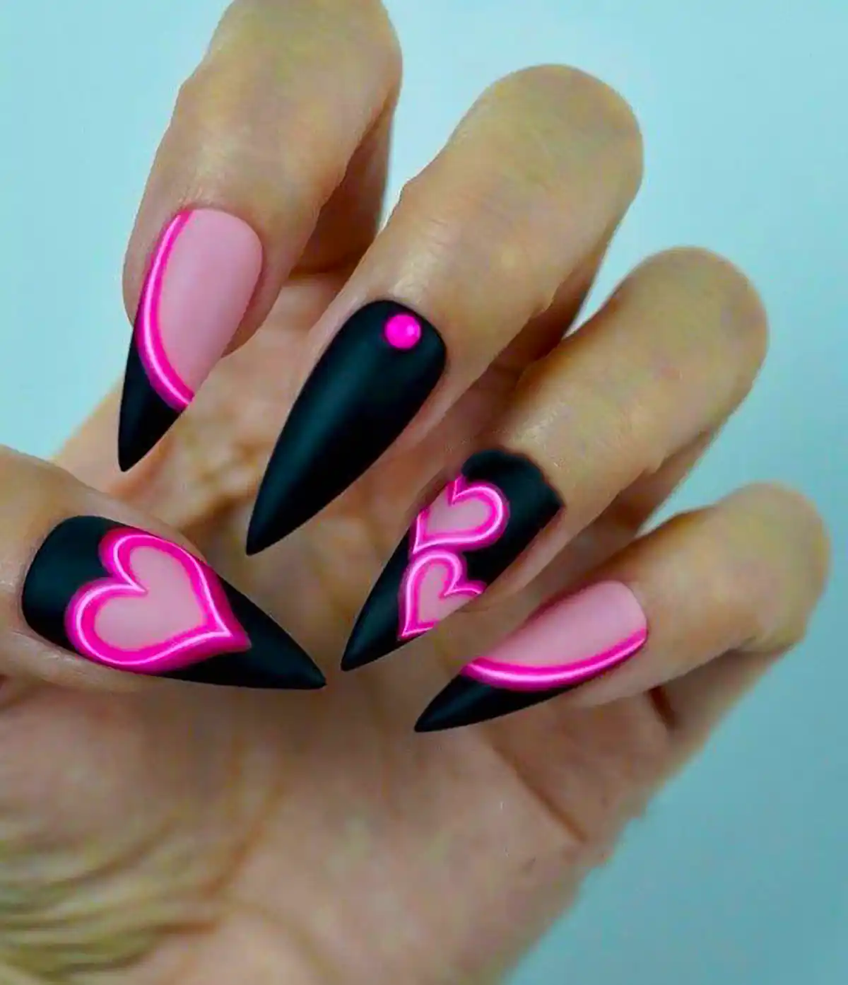 طراحی طرح مختلف ناخن