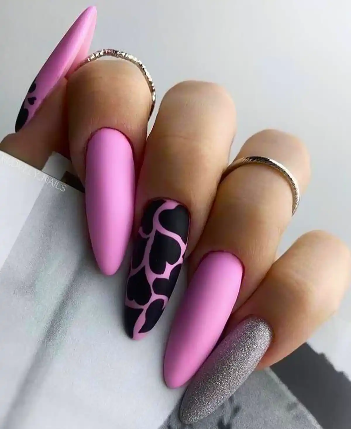 طراحی طرح مختلف ناخن