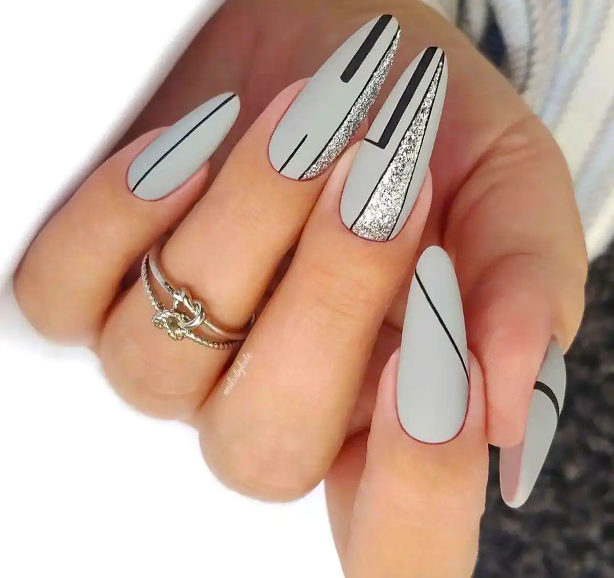 طراحی طرح مختلف ناخن