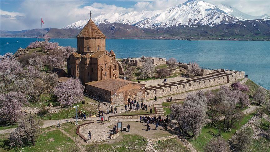 راهنمای جامع گردشگری شهر وان ترکیه و اطلاعات در مورد این شهر زیبا