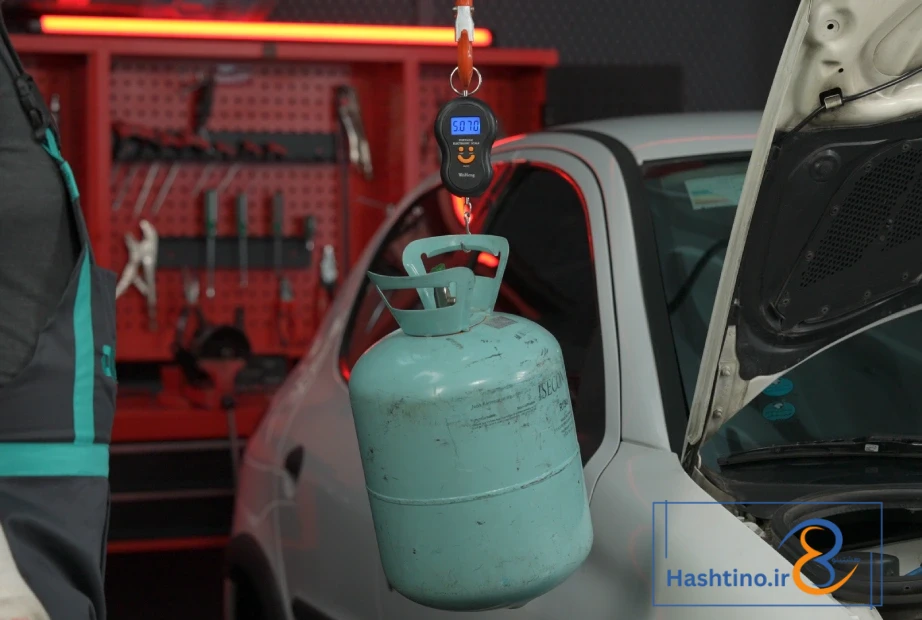 استفاده از ترازوی دیجیتال برای شارژ استاندارد کولر ماشین